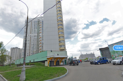Продается машино-место на три автомобиля в подземном паркинге в жилом доме по адресу: ул.Ленинский проспект д.123.
